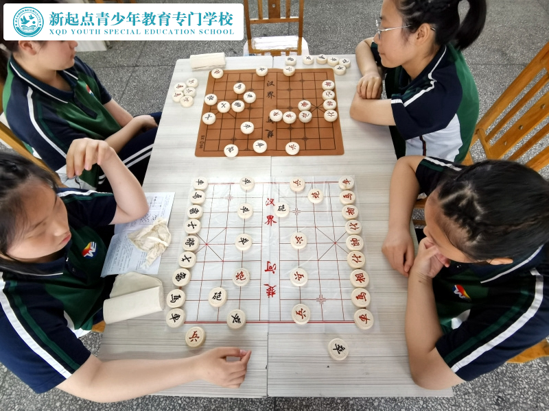 新起點教育專門學校組織象棋學習活動