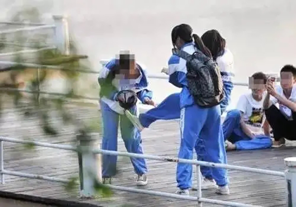 混社會叛逆孩子管教學(xué)校15歲學(xué)生案例